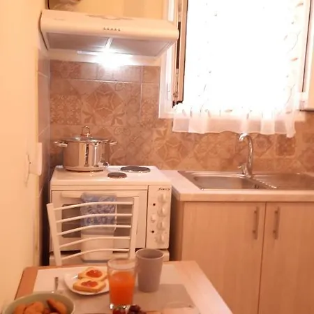 Myrsini Appartement *